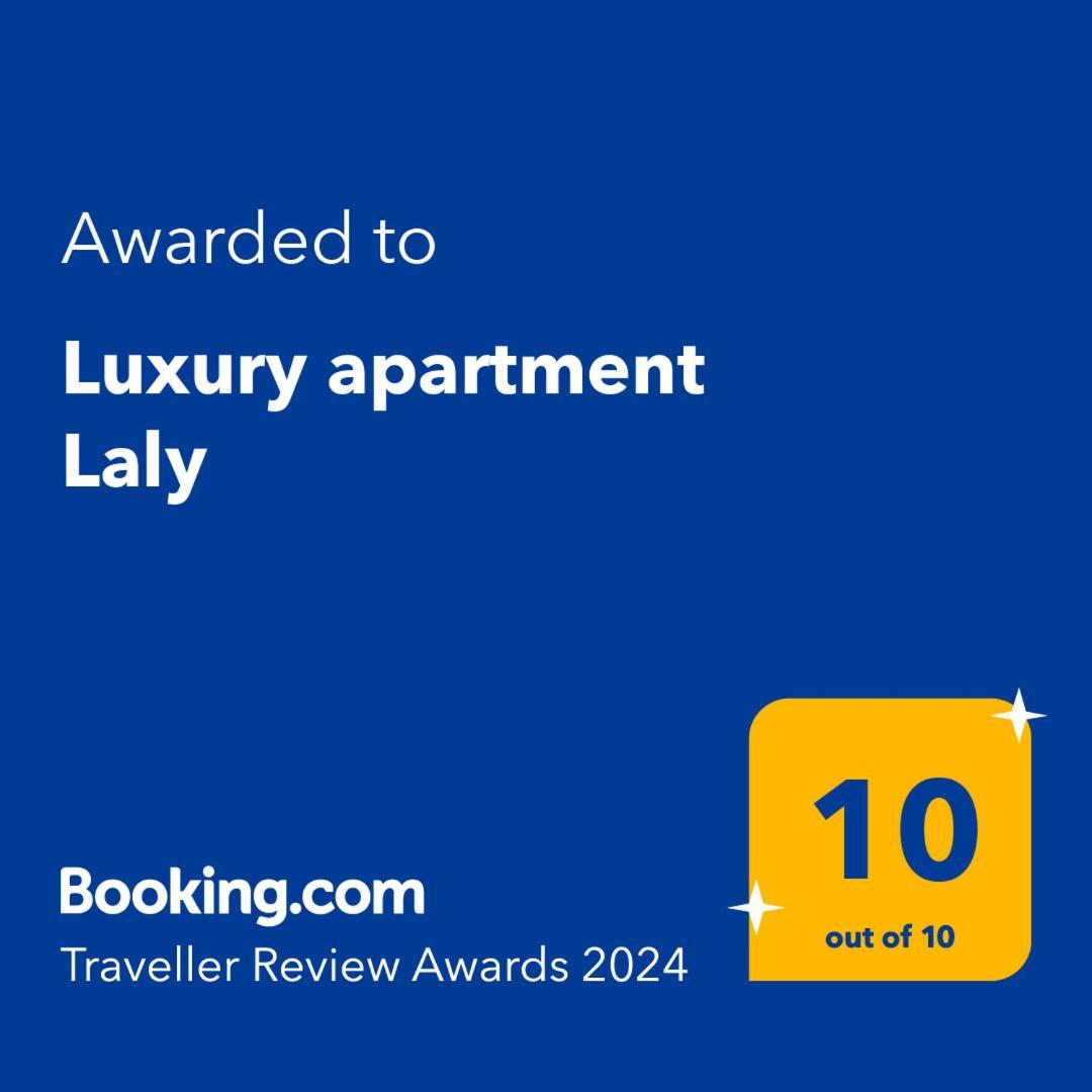 Luxury Laly Policnik